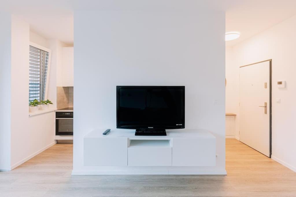 Stylish Apartment Retreat บราติสลาวา ภายนอก รูปภาพ